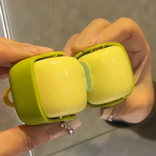 Reusable Lint Roller